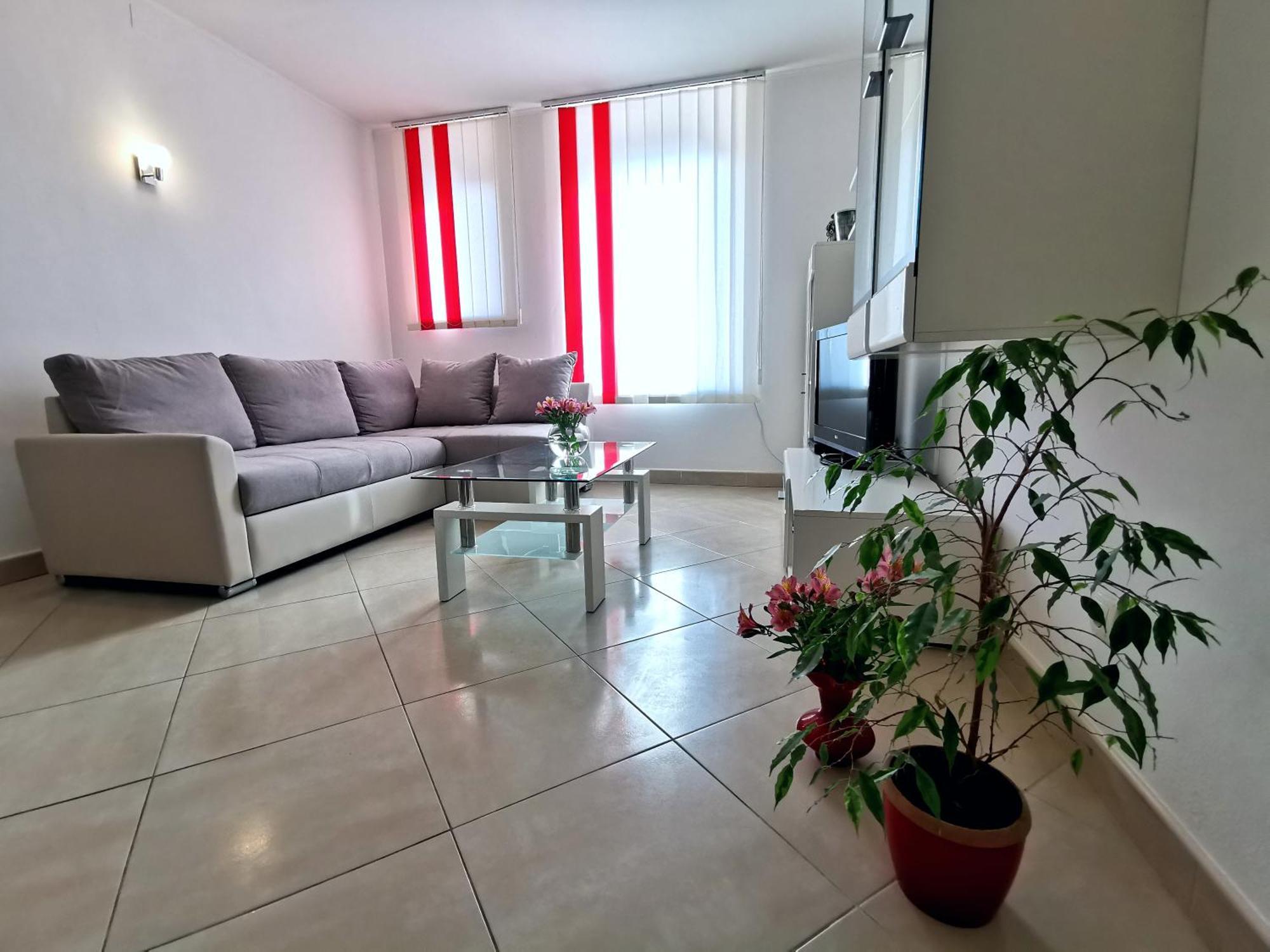 Parun Apartment พูลา ภายนอก รูปภาพ